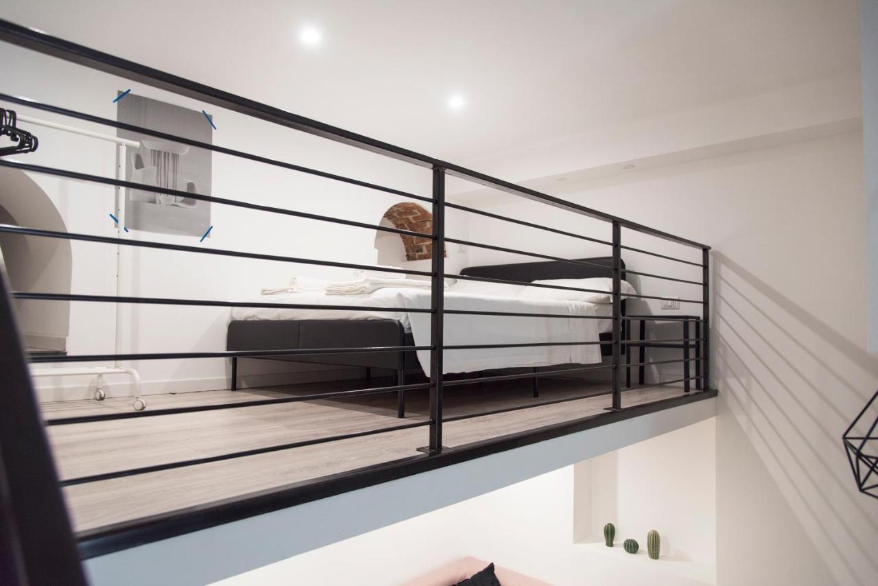 Youhosty - Pavia 7 * Milaan